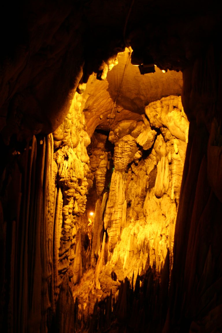 Dim Cave & Dim River Tour
